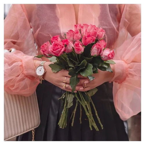 孔孝真同款微型家居装饰表价格解析